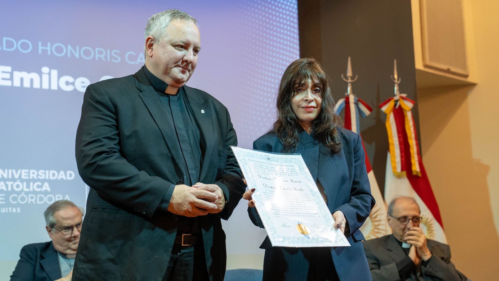 Emilce Cuda recibe el Doctorado Honoris Causa en la Católica de Córdoba