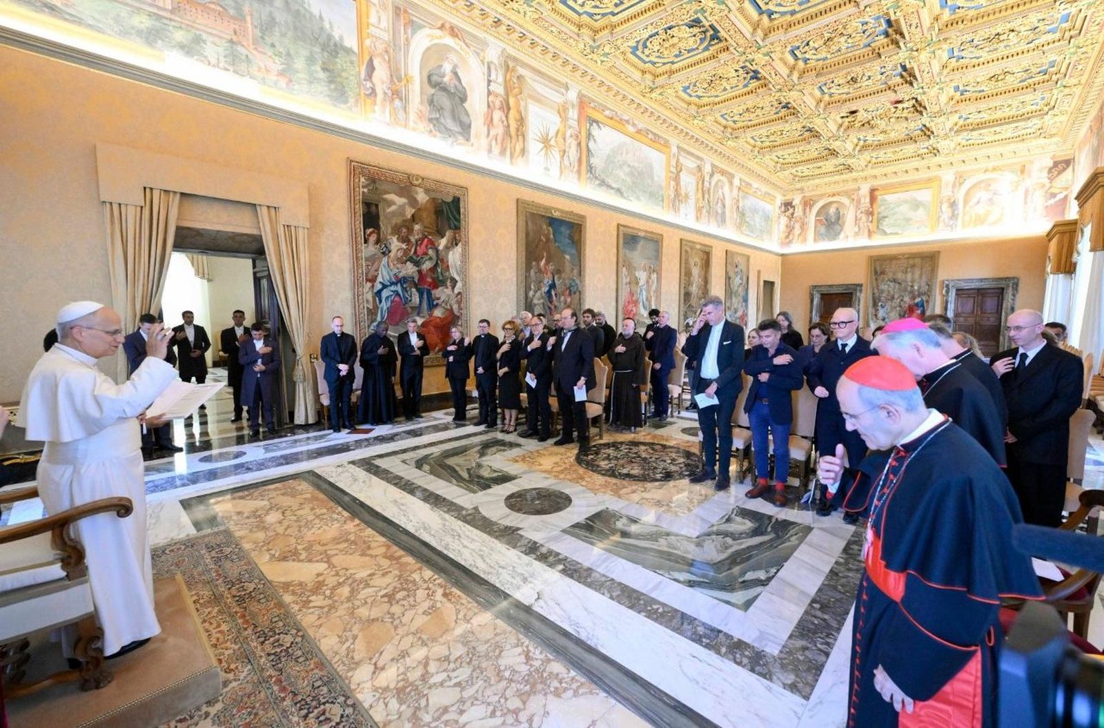 Audiencia del Papa a los artistas y comisarios del Dicasterio para la Cultura y la Educacion)