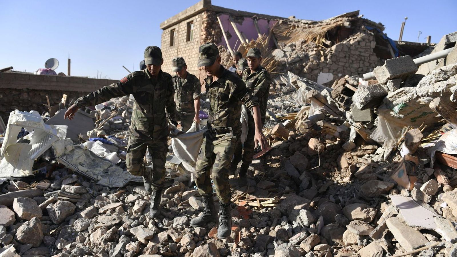 Más de 2.000 personas han perdio la vida tras el devastador seísmo en Marruecos