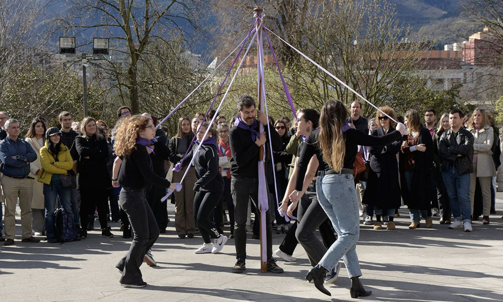 Concentración en el campus de Deusto