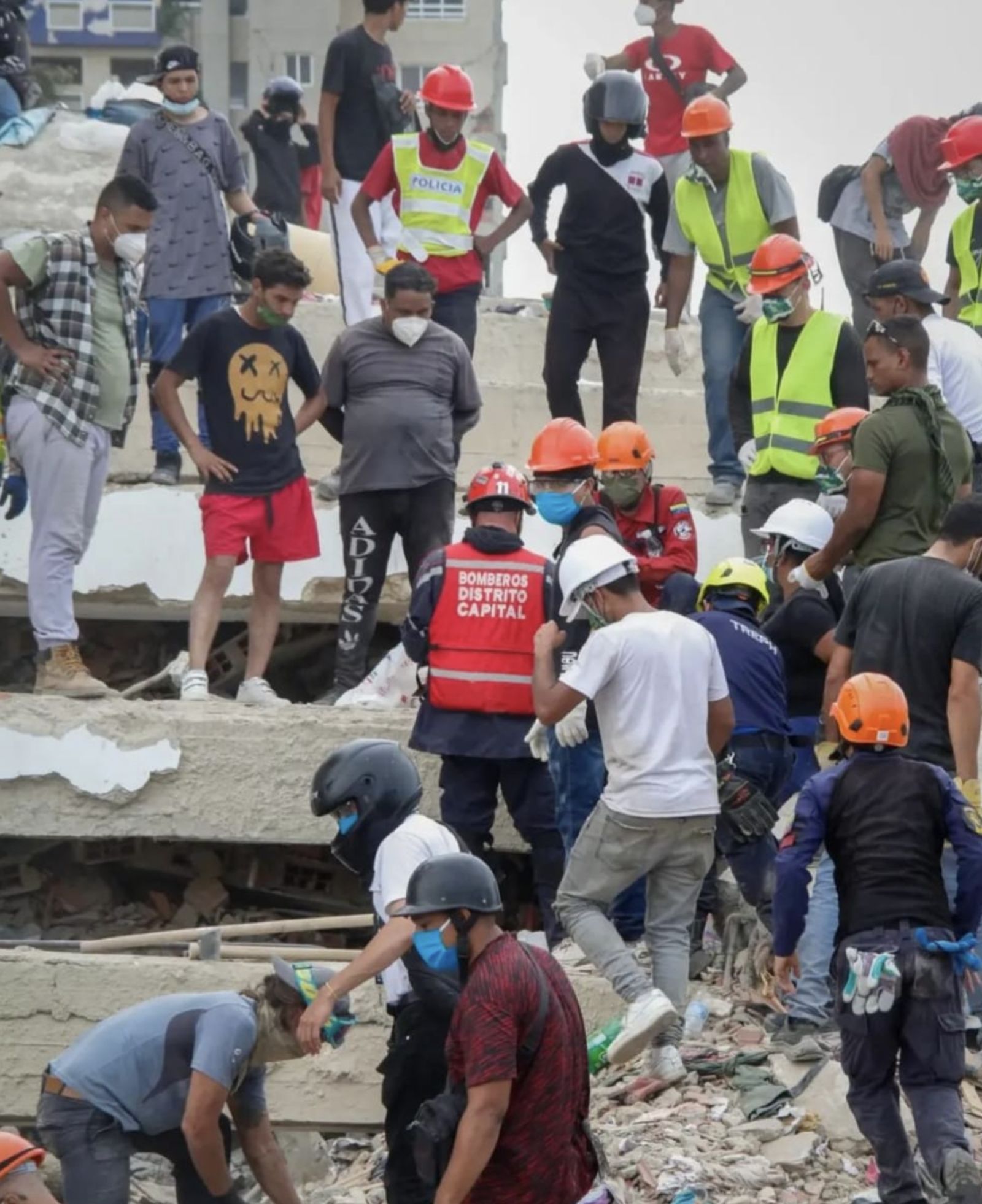 Ayuda tras el terremoto