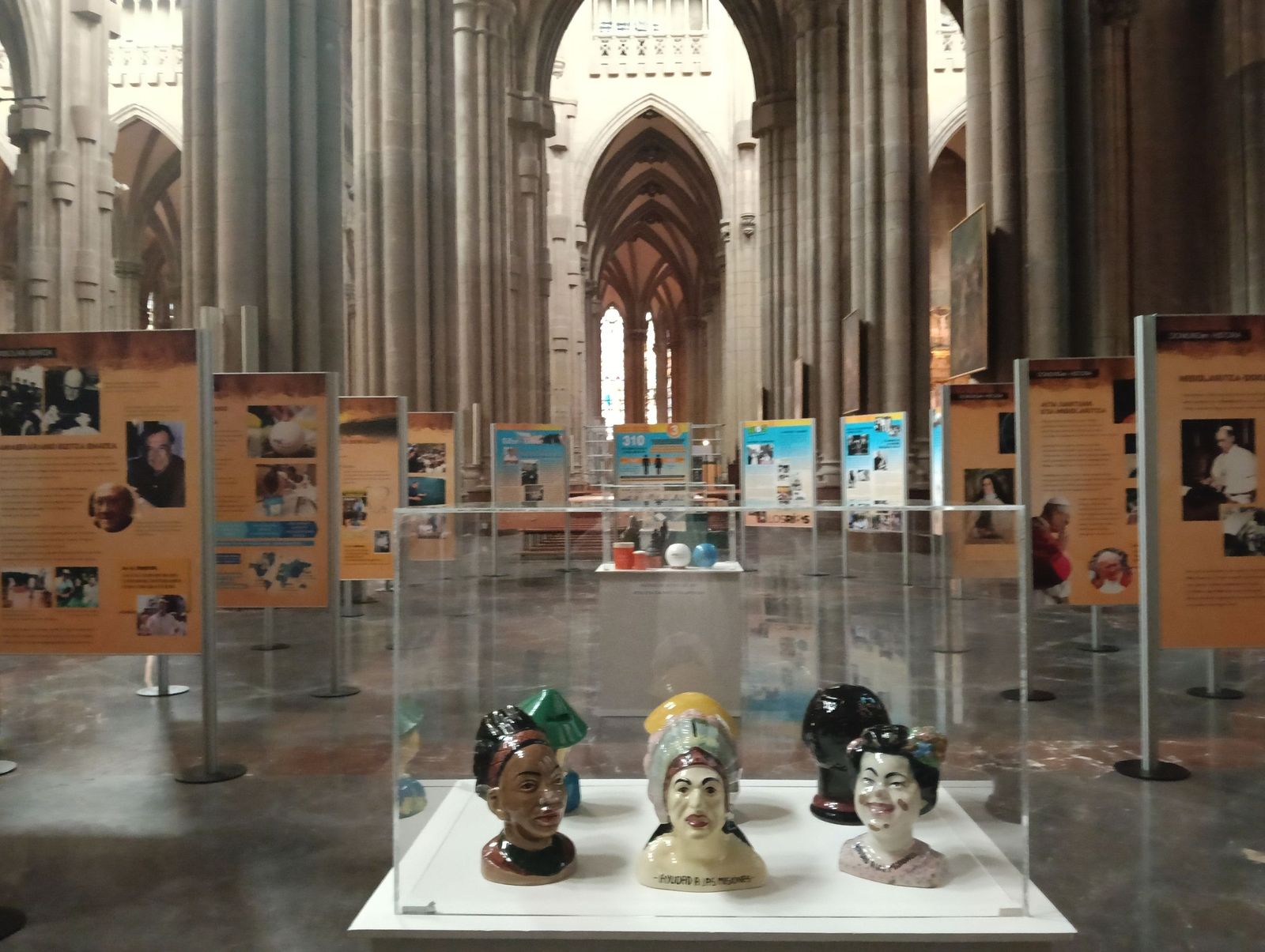 Exposición en la Catedral Nueva de Vitoria