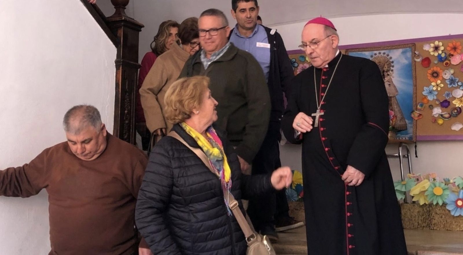 Casimiro López visital a los evacuados