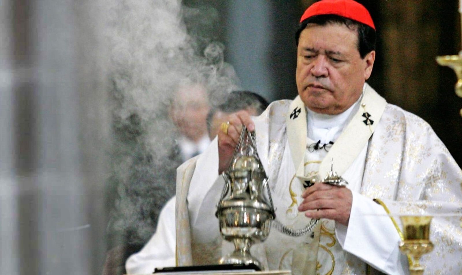 “Mejoría general” del arzobispo emérito Norberto Rivera Carrera, permanece intubado en terapia intensiva