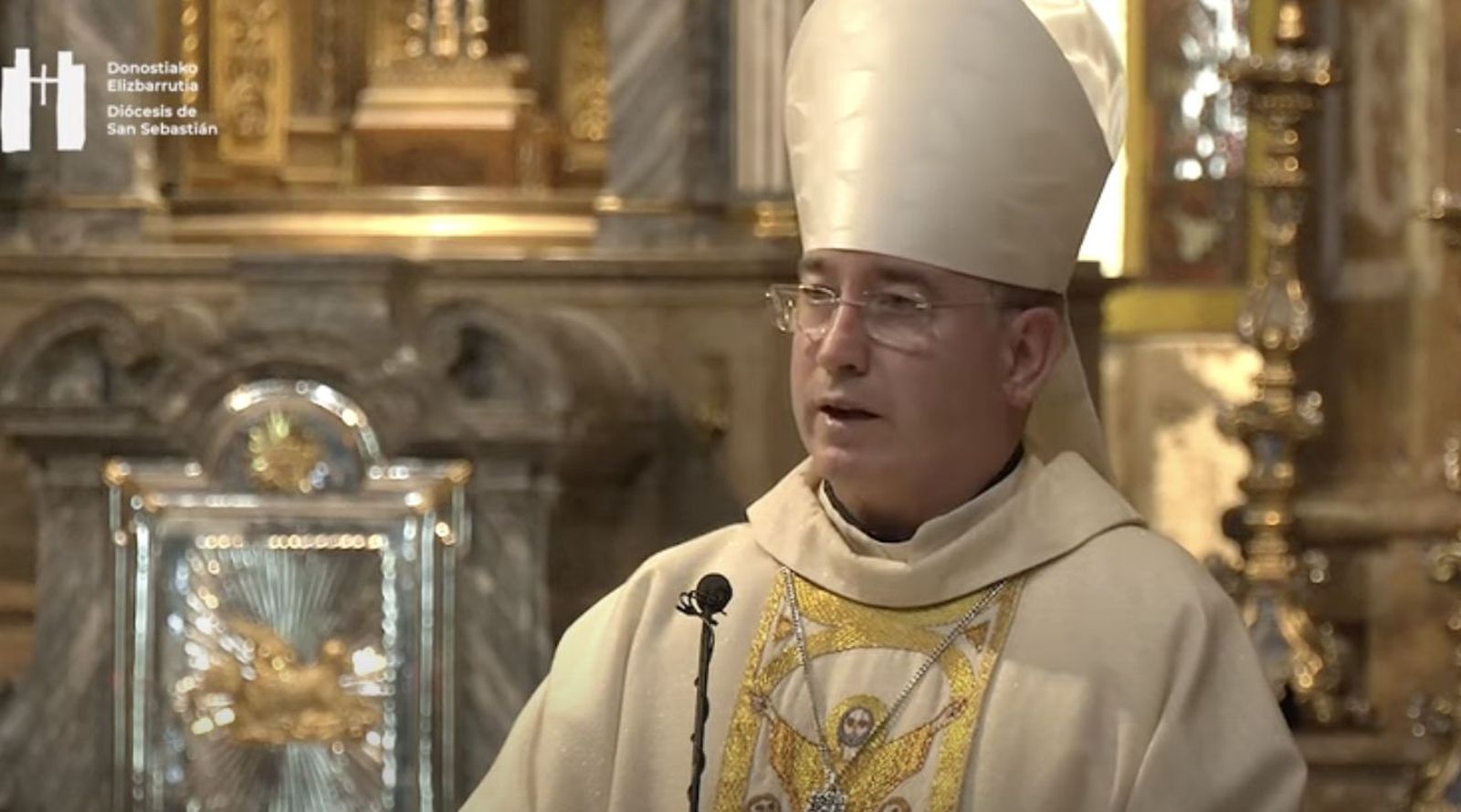 El obispo de San Sebastián Fernando, Prado, durante la homilía