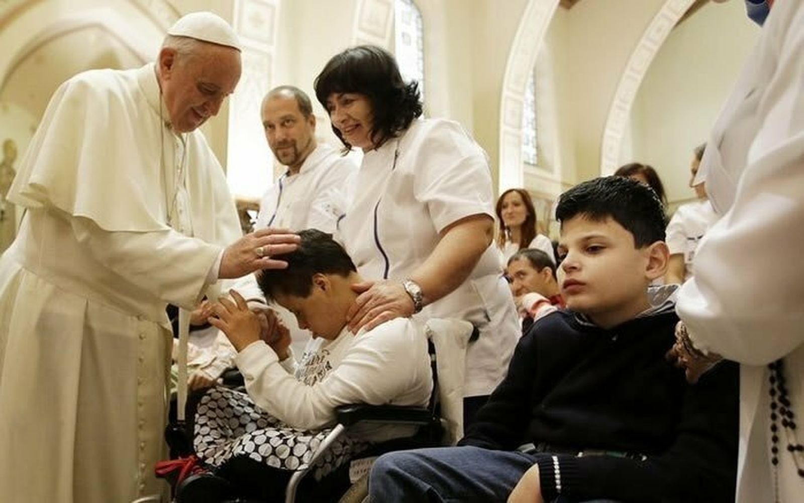 Francisco, con niños enfermos