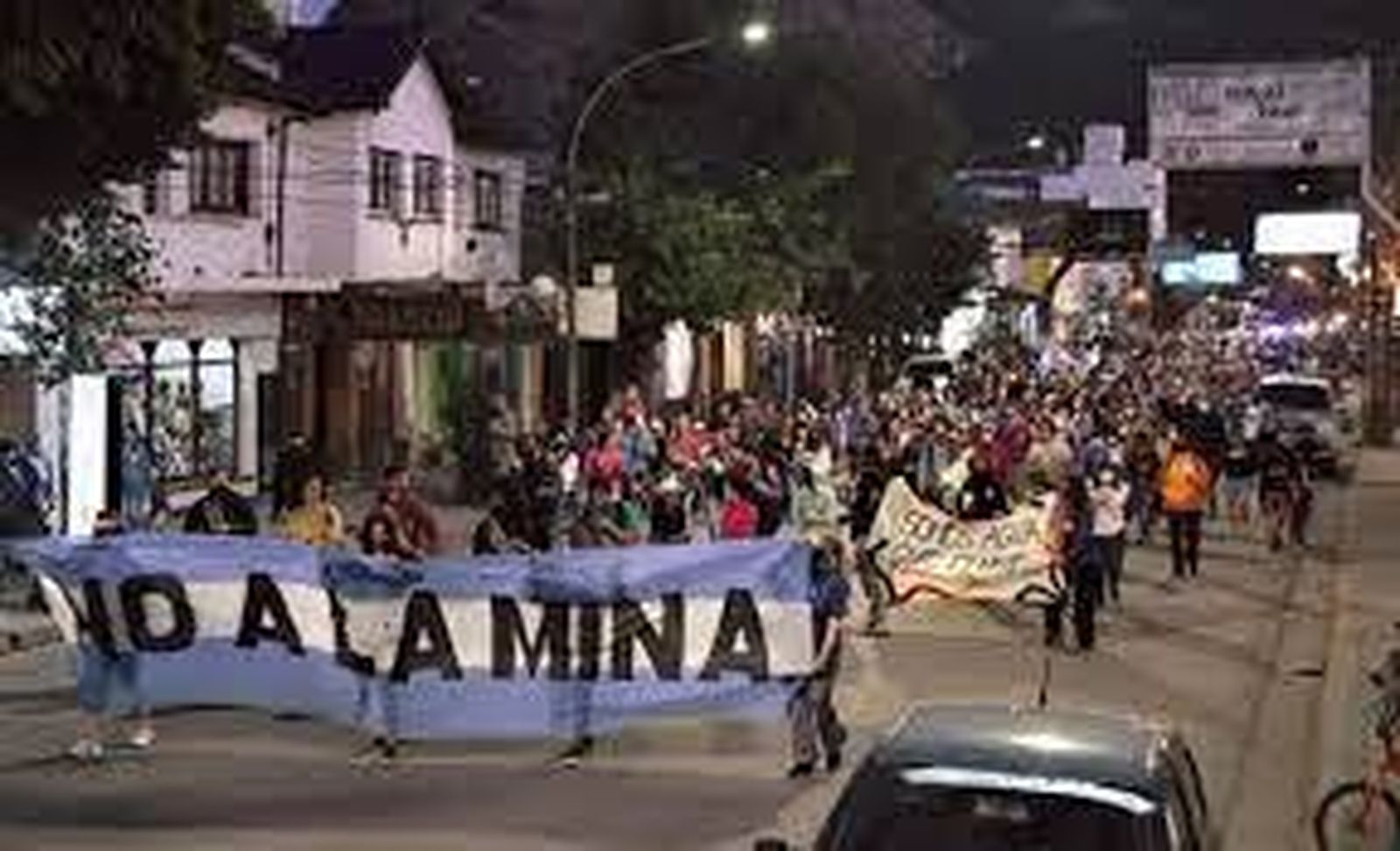 Protestas contra la Megaminería en el Chubut