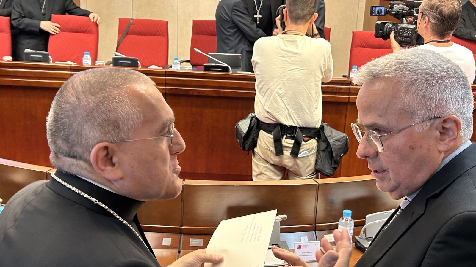 El nuncio Pioppo y el arzobispo Planellas