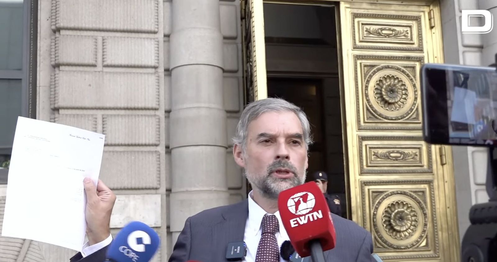 José Castro Velarde, a las puertas del Congreso