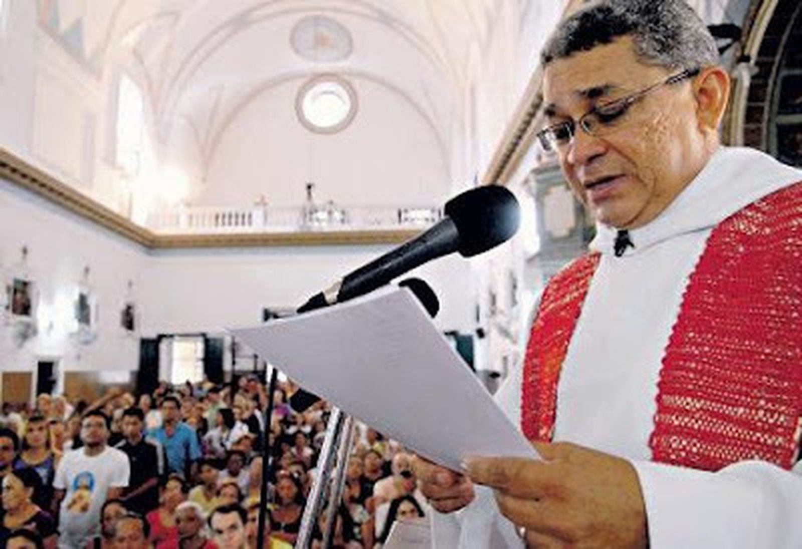 Mons. Raimundo Possidônio