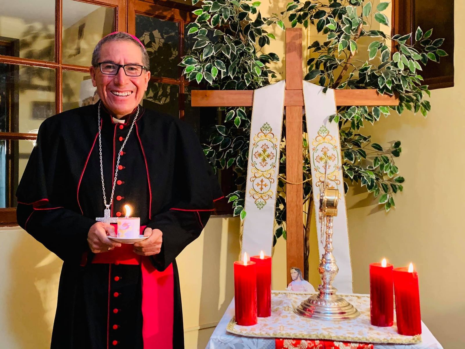 Monseñor Pedro Alberto Bustamante López, obispo de Sicuani