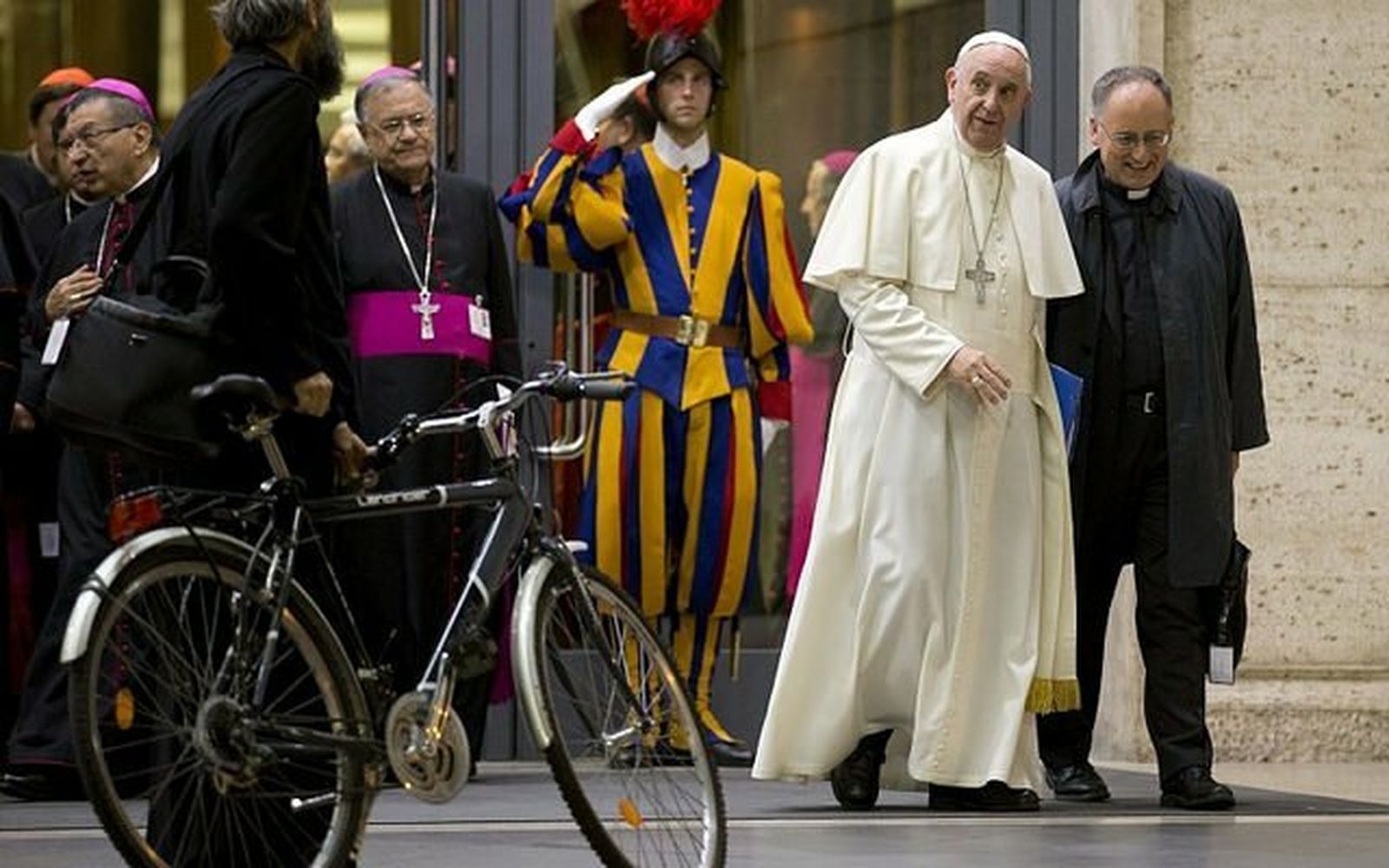 El Papa Francisco y el jesuita Antonio Spadaro