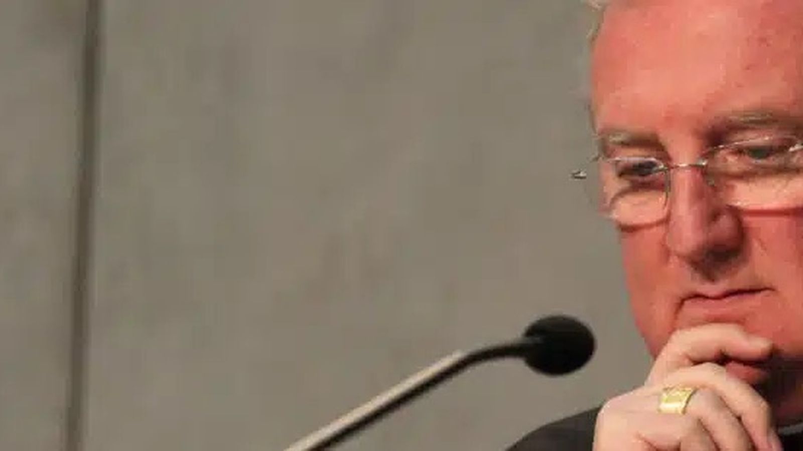 Cardenal Arthur Roche