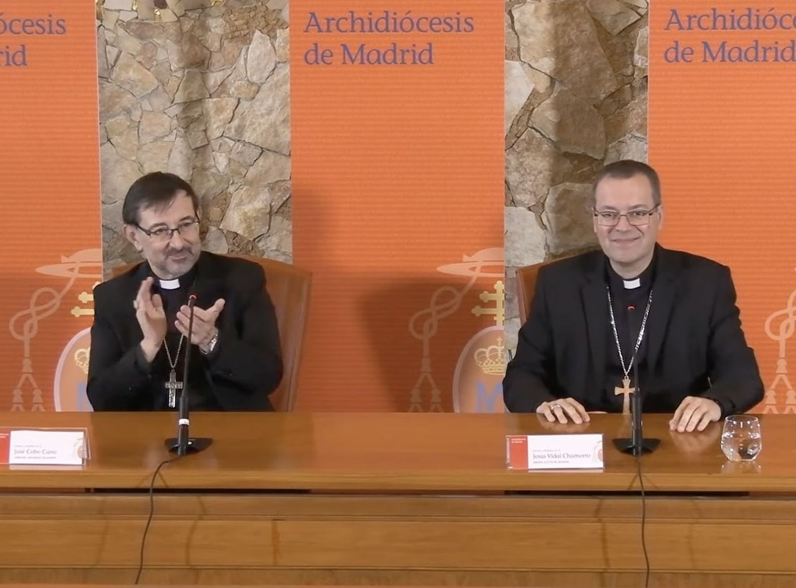 Cobo aplaude a Vidal tras su nombramiento como obispo de Segovia