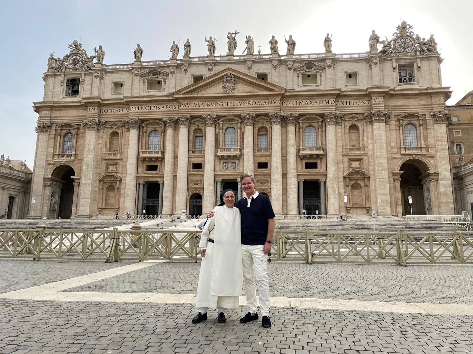 Lucía Caram, con Juan Carlos Cruz