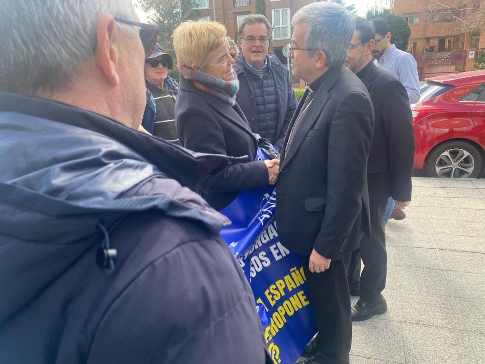 Argüello y Cobo, con las víctimas