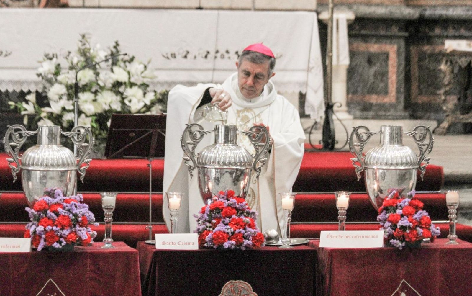 Obispo de Plasencia en la misa crismal