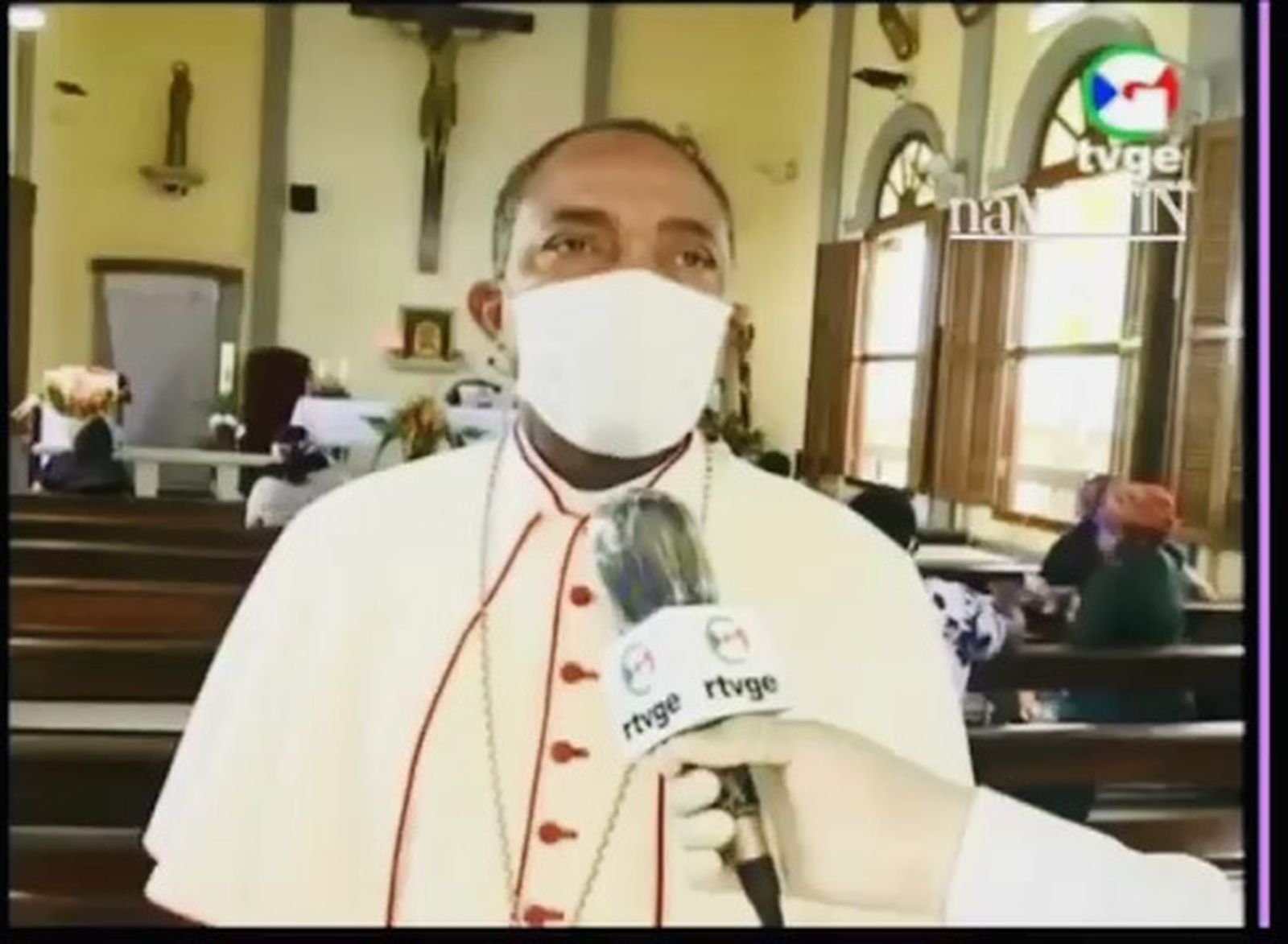 Monseñor Edjand Mayé: la Virgen María “le ha quitado la corona al coronavirus”