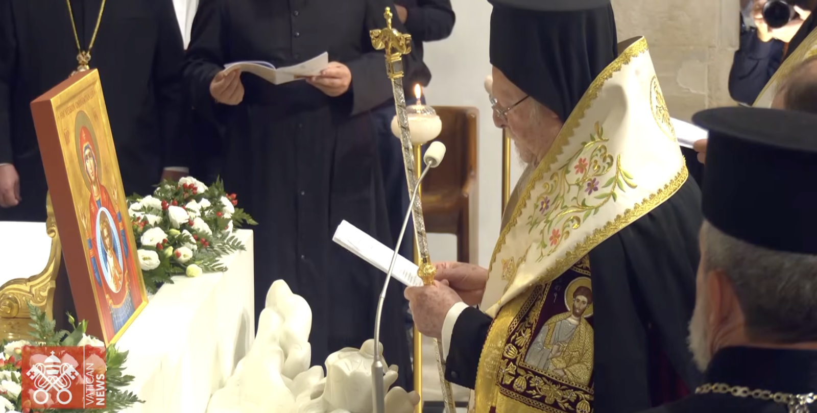 El patriarca Bartolomé bendice el nuevo icono bizantino de la Virgen en el santuario de Loreto
