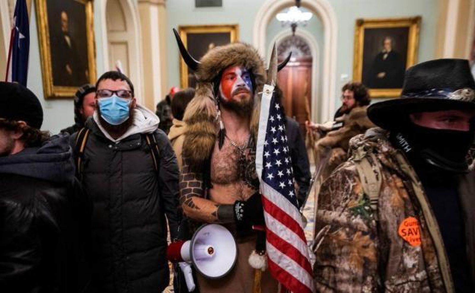 Algunos 'líderes' de la protesta pro-Trump, en el Capitolio