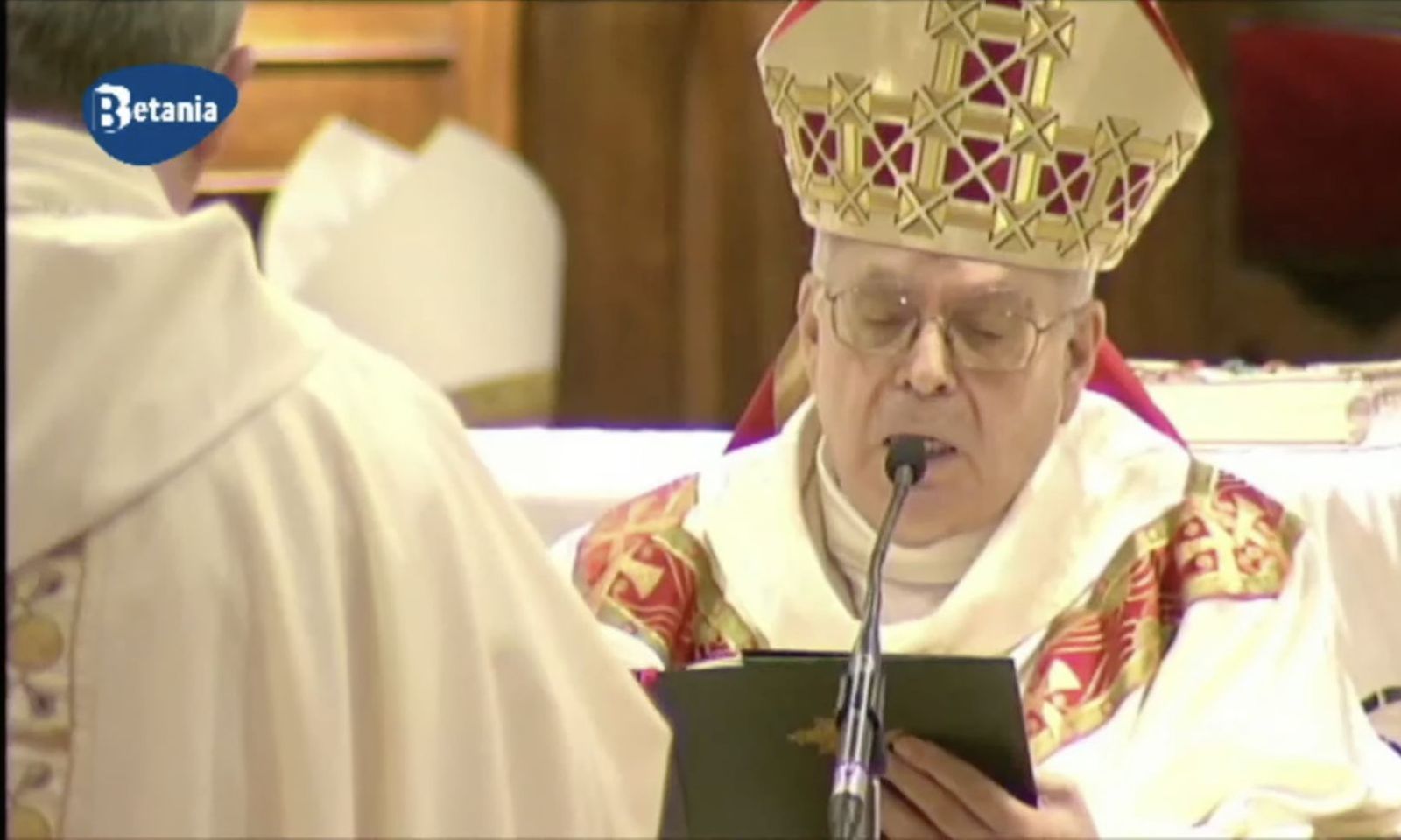 Aquilino Bocos se dirige a Fernando Prado