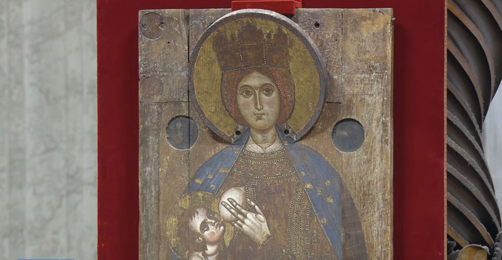 La Virgen que amamanta