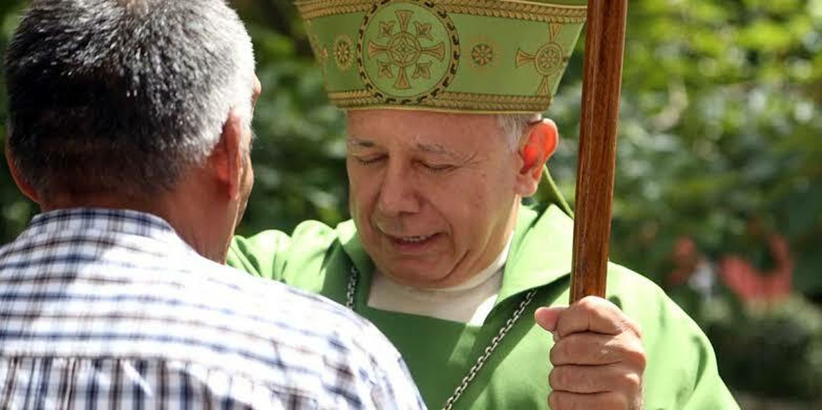 “Hay otro templo que se está cayendo…”