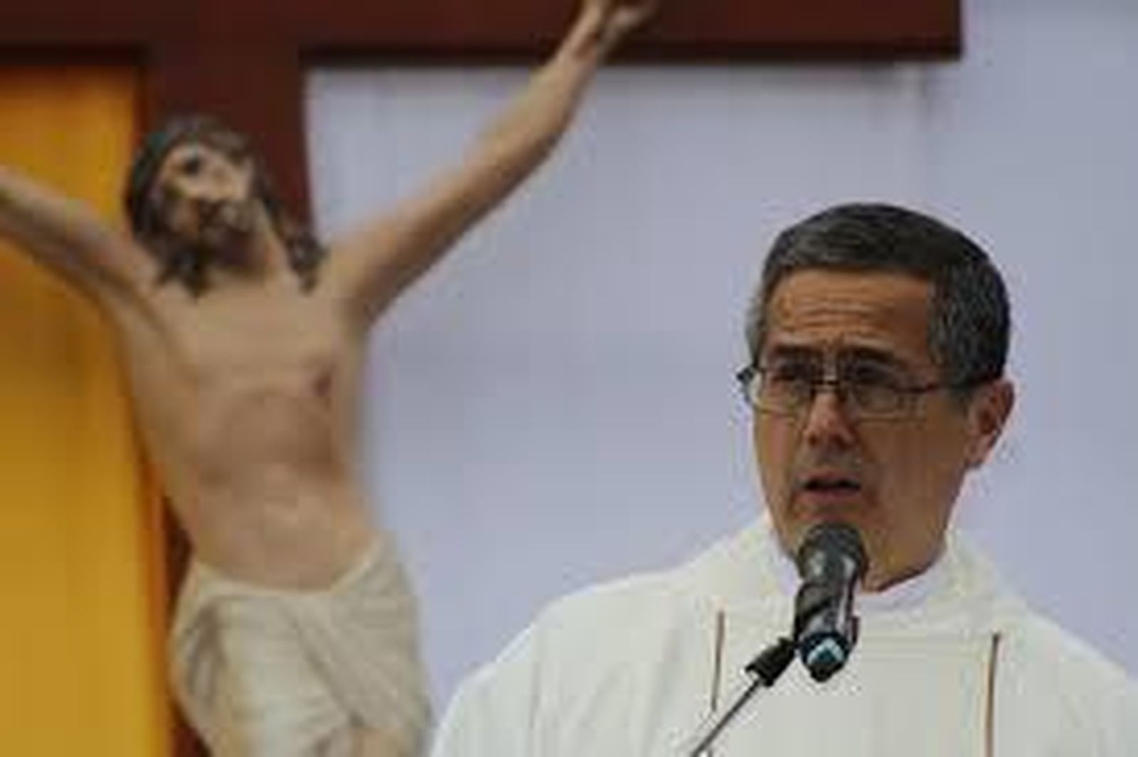 Sergio Pérez de Arce - Obispo de Chillán y Secretario General del Episcopado chileno