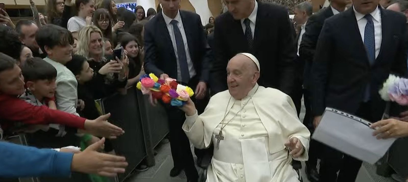 Papa y Escuelas por la paz