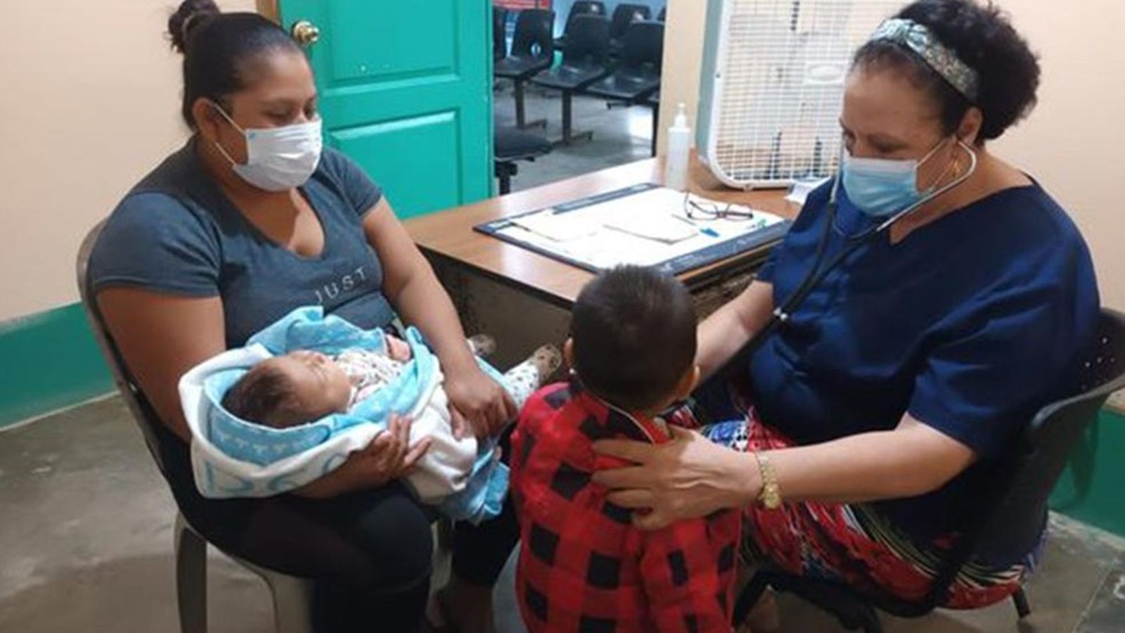 El Gobierno de Bernardo Arévalo, por plegarse a los intereses de la administración Trump, le falló a los niños y niñas de Guatemala