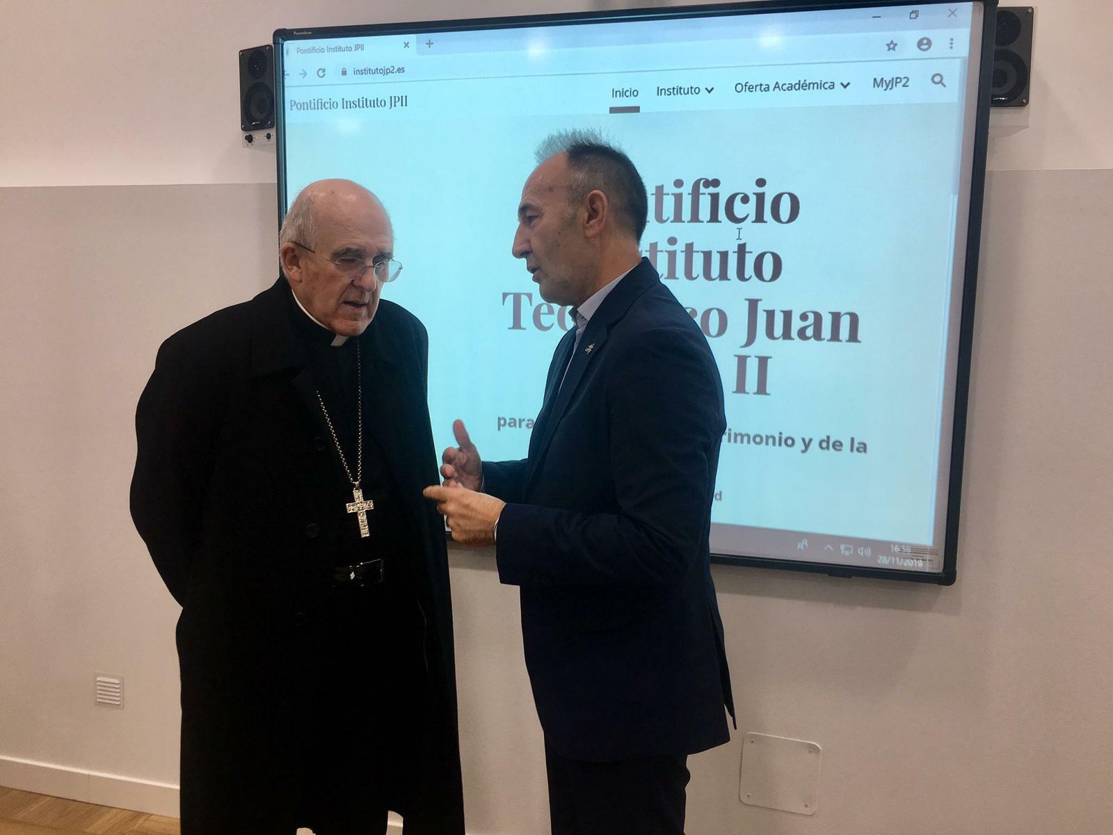 Carlos Osoro, con Manuel Arroba Conde