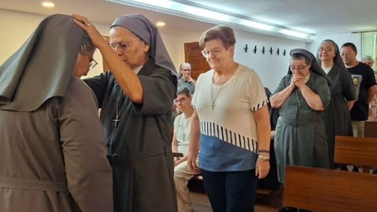 La nueva superiora general de las Hermanas de la Sagrada Familia de Urgell apuesta por una vida religiosa marcada por la cercanía, la creatividad y la hospitalidad.