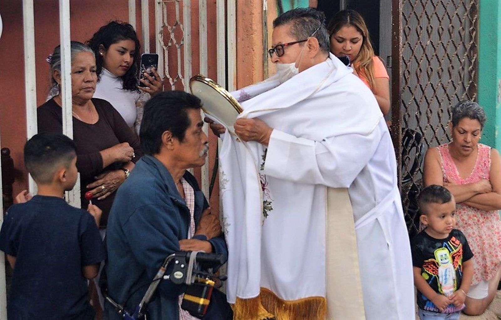 81 clérigos y religiosas han fallecido en México, víctimas del covid-19