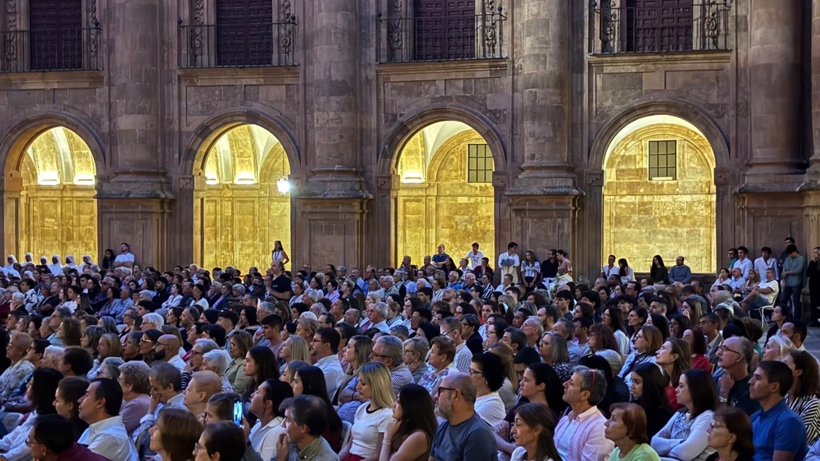 Público del concierto 'Maravillas' en la UPSA