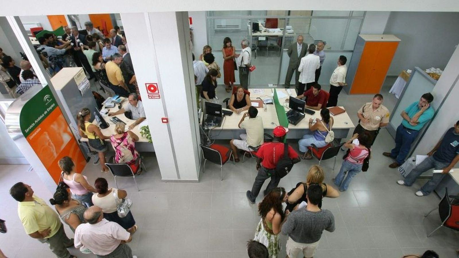 Interior de una oficina de empleo
