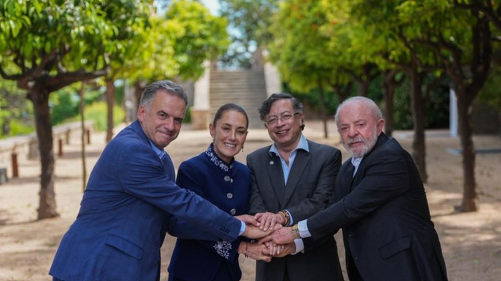 Yamandú Orsi: Presidente de Uruguay, Claudia Sheinbaum: Presidenta de México, Gustavo Petro: Presidente de Colombia, Luiz Inácio Lula da Silva: Presidente de Brasil.
