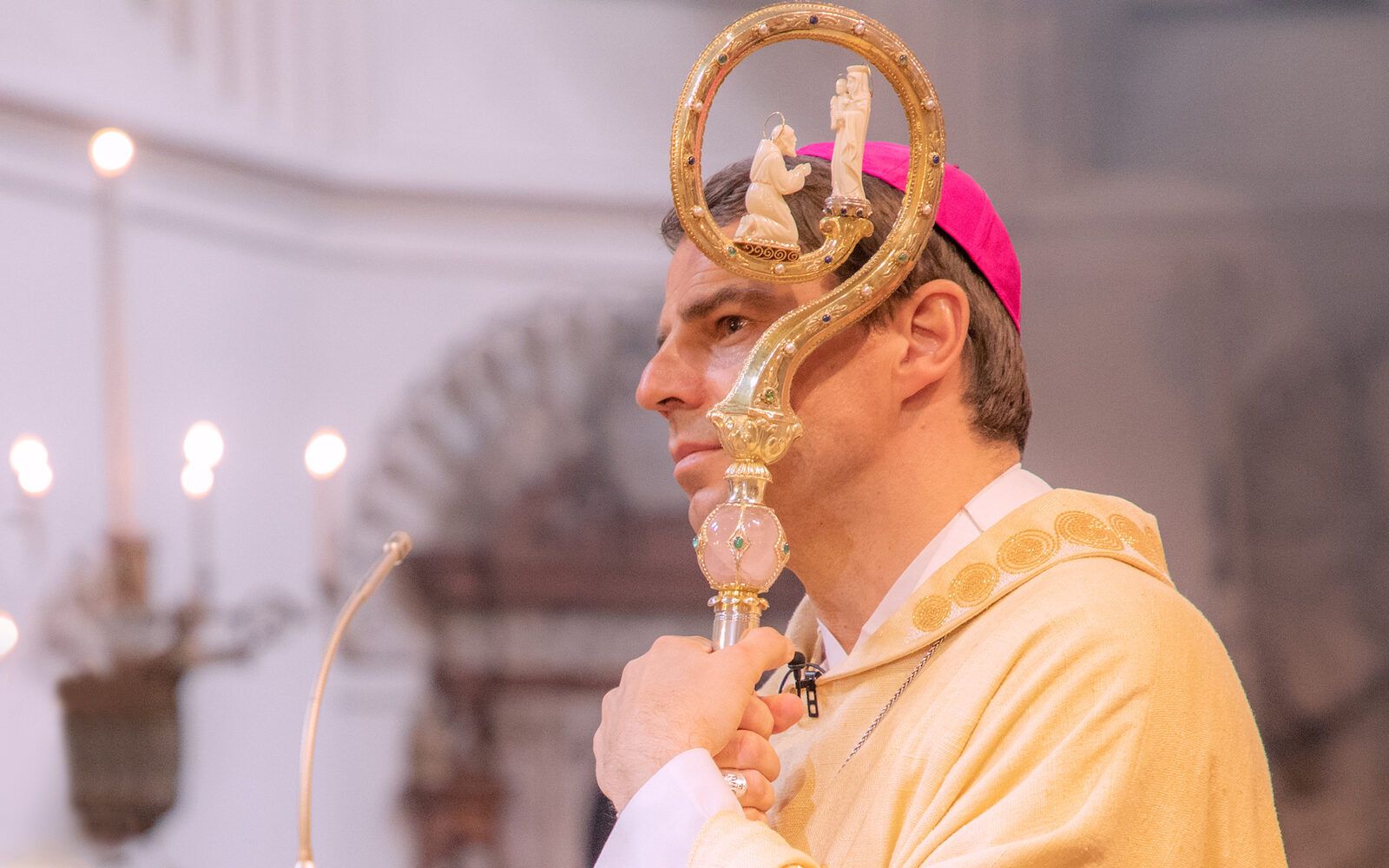 El obispo Stefan Oster