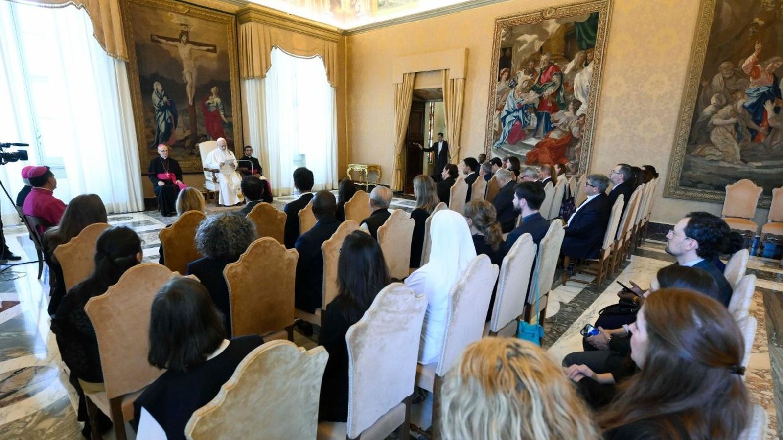 El Papa, durante el encuentro