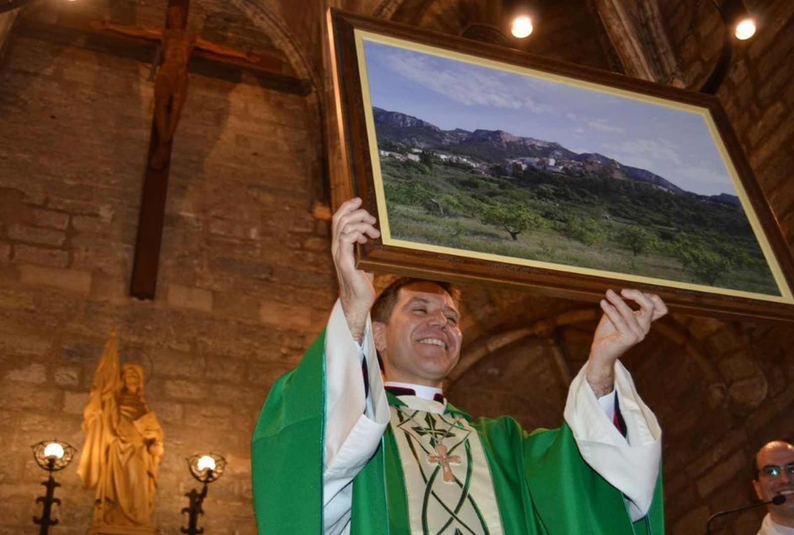 Serrano, ovacionado en Tivissa, su localidad natal