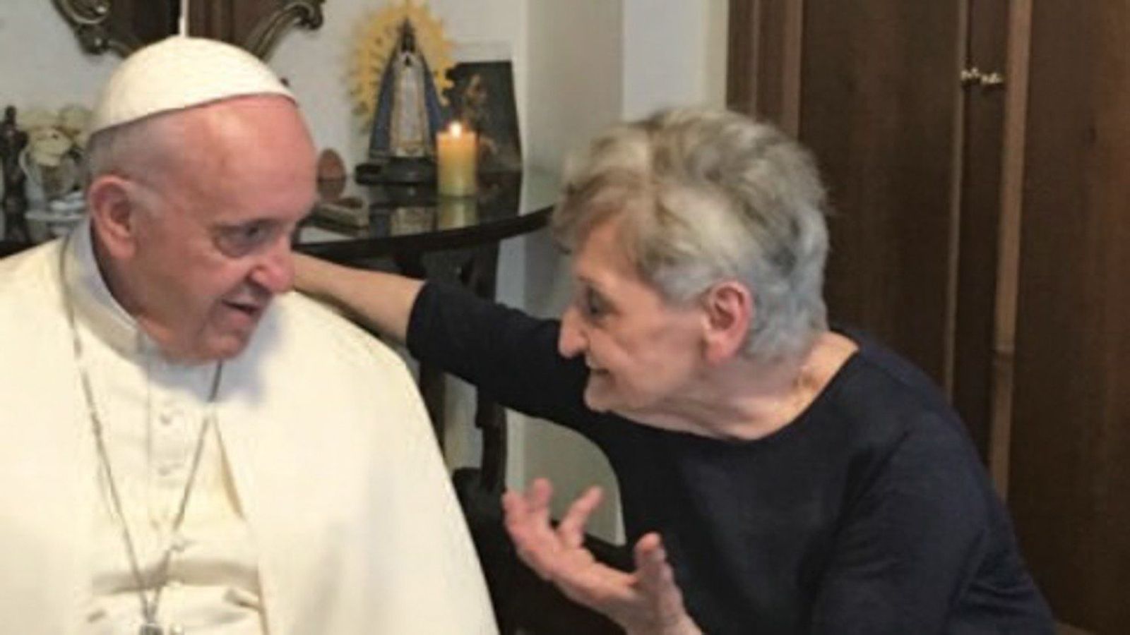 El papa Francisco con su prima Carla