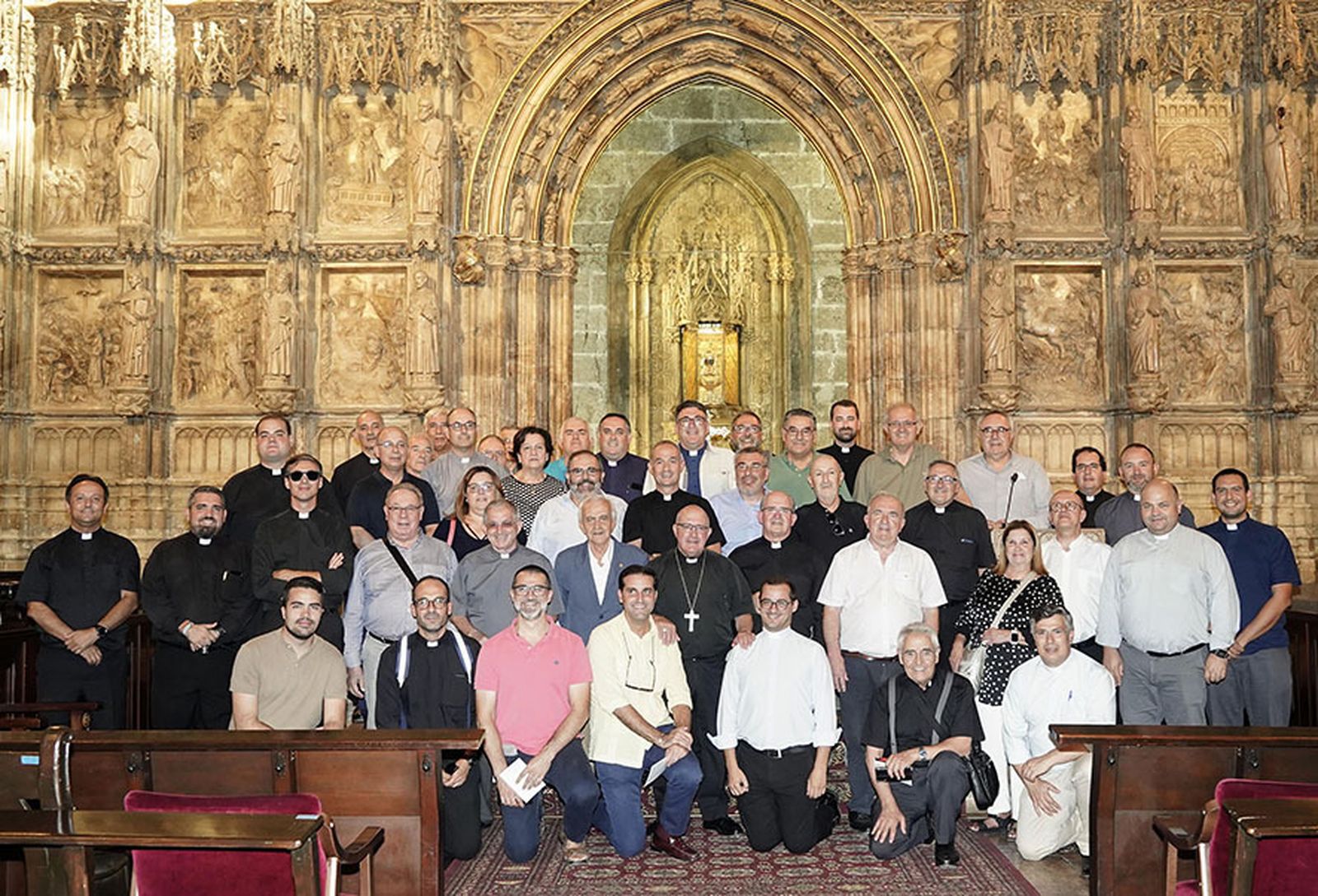Grupo en la Capilla del Santo Cáliz de la Catedral de Valencia