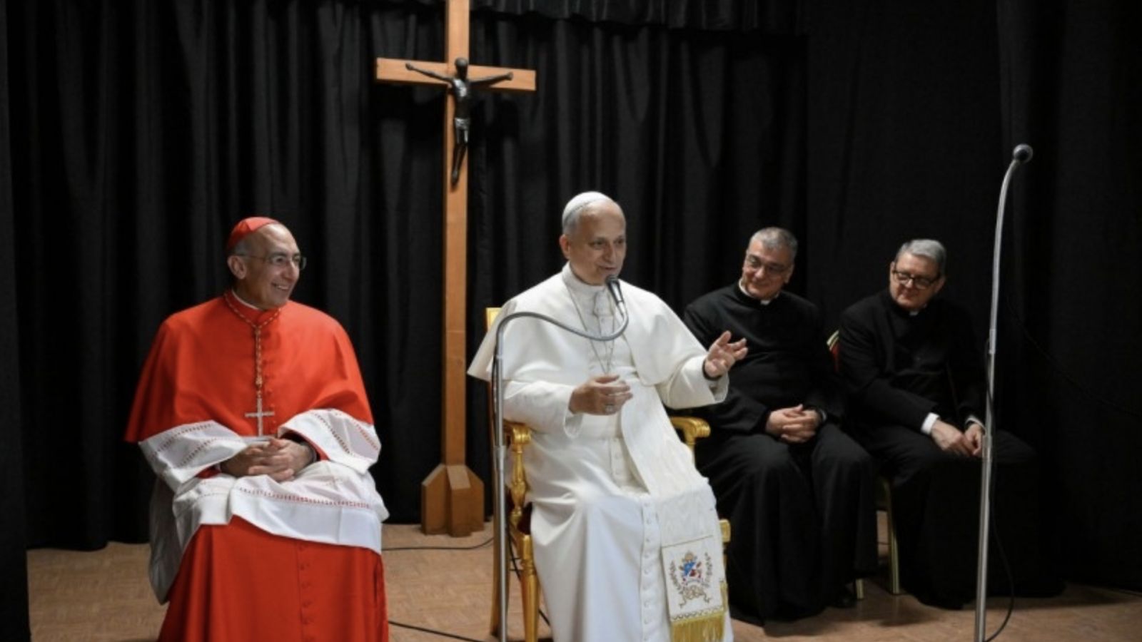 León XIV, en la parroquia de Ponte Mammolo