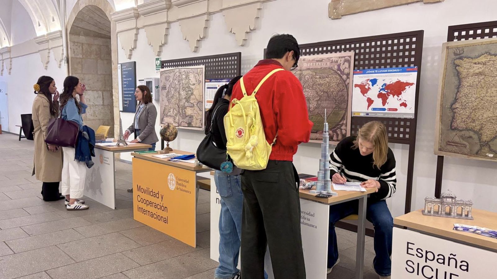 Estudiantes de la UPSA