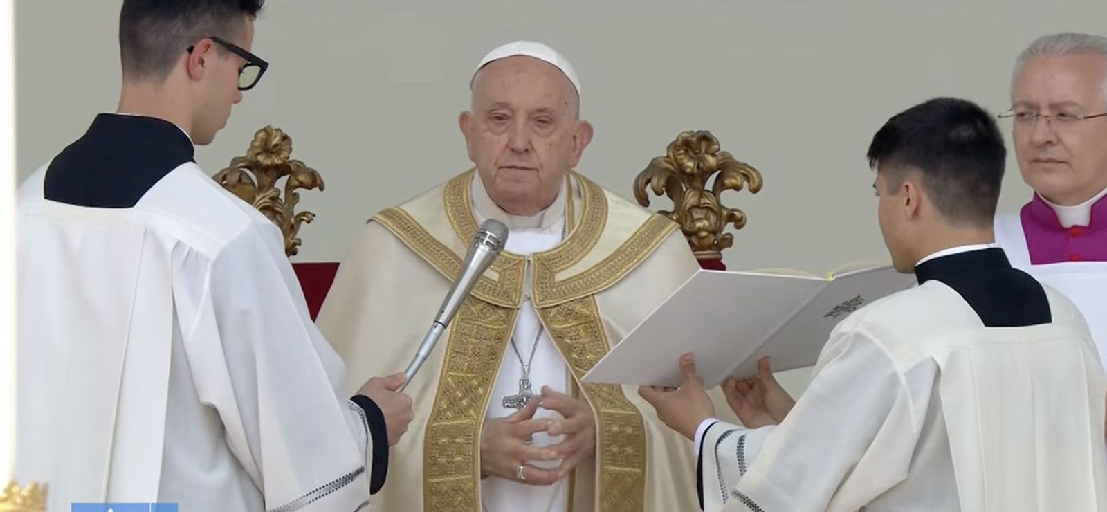 Francisco, en la plaza de San Marcos