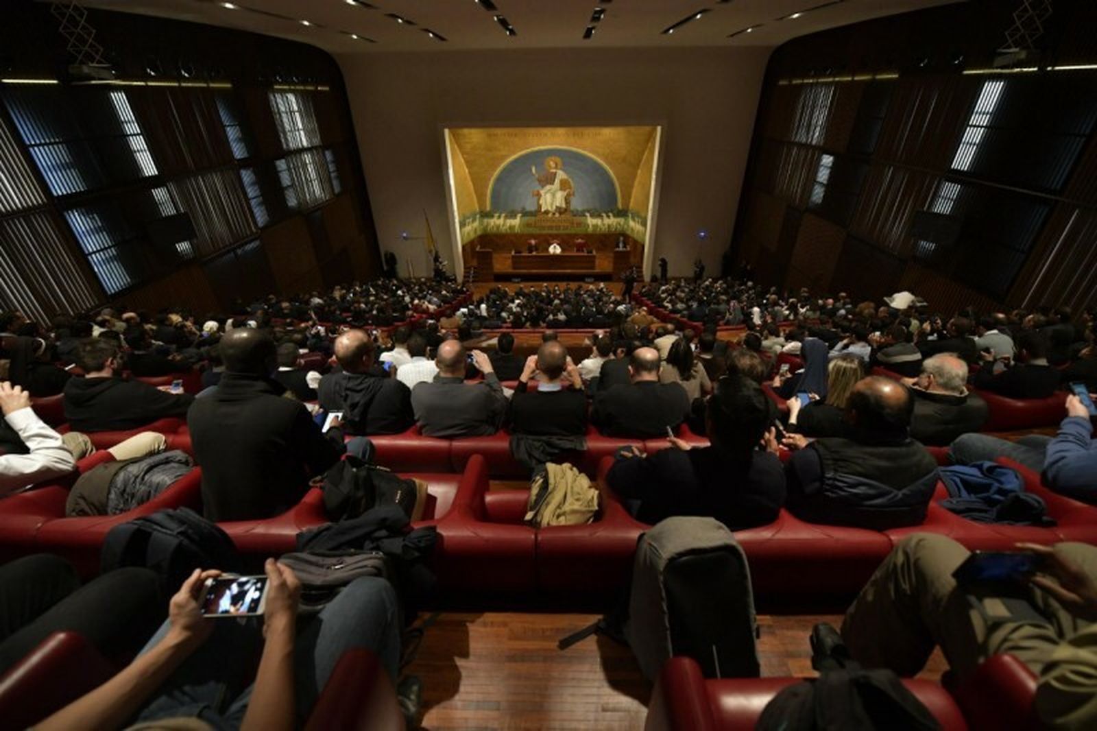 Estudiantes de la Lateranense escuchan hoy al Papa Francisco