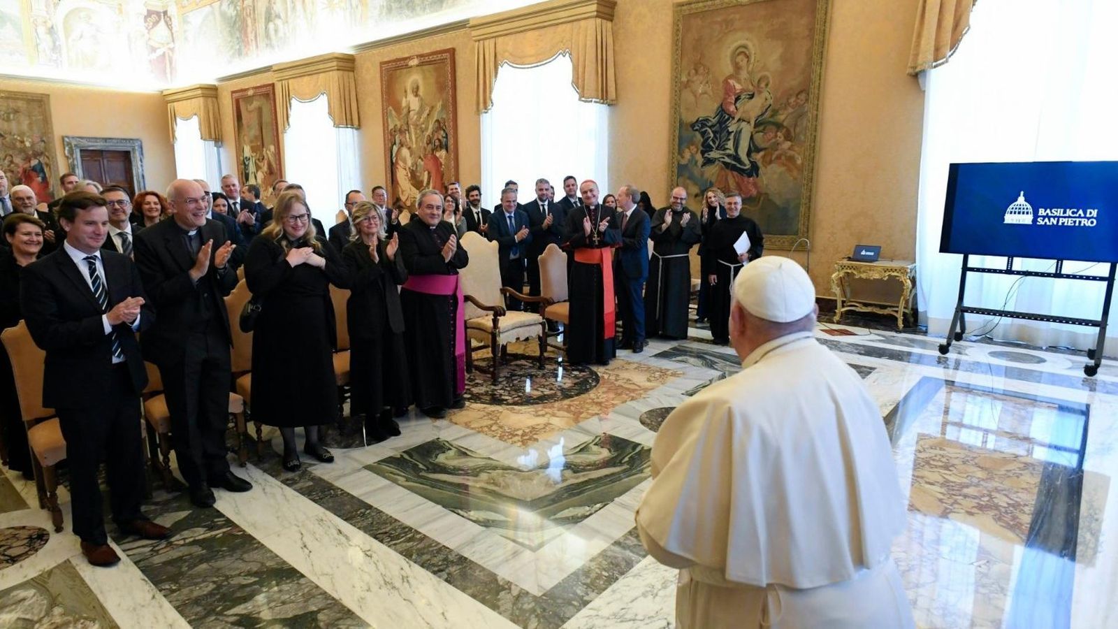 a audiencia del Papa Francisco a la delegación de técnicos y socios de la Fábrica de San Pedro