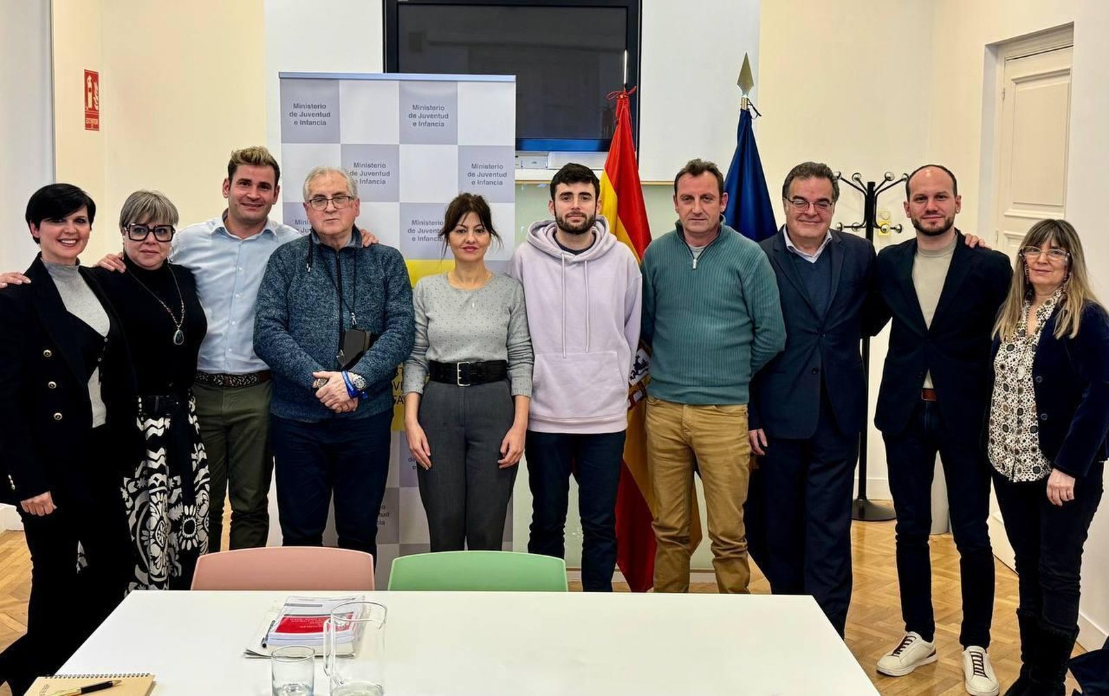 Sira Rego, con las asociaciones de victimas