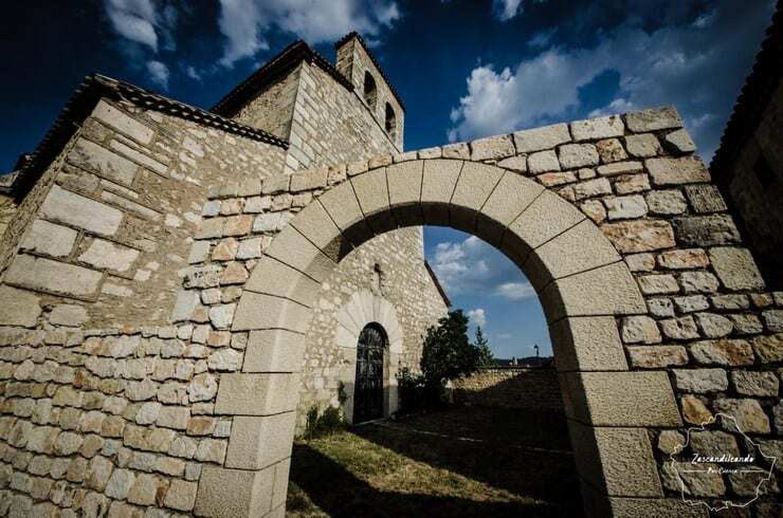 Poyatos, uno de los pueblos a su cargo