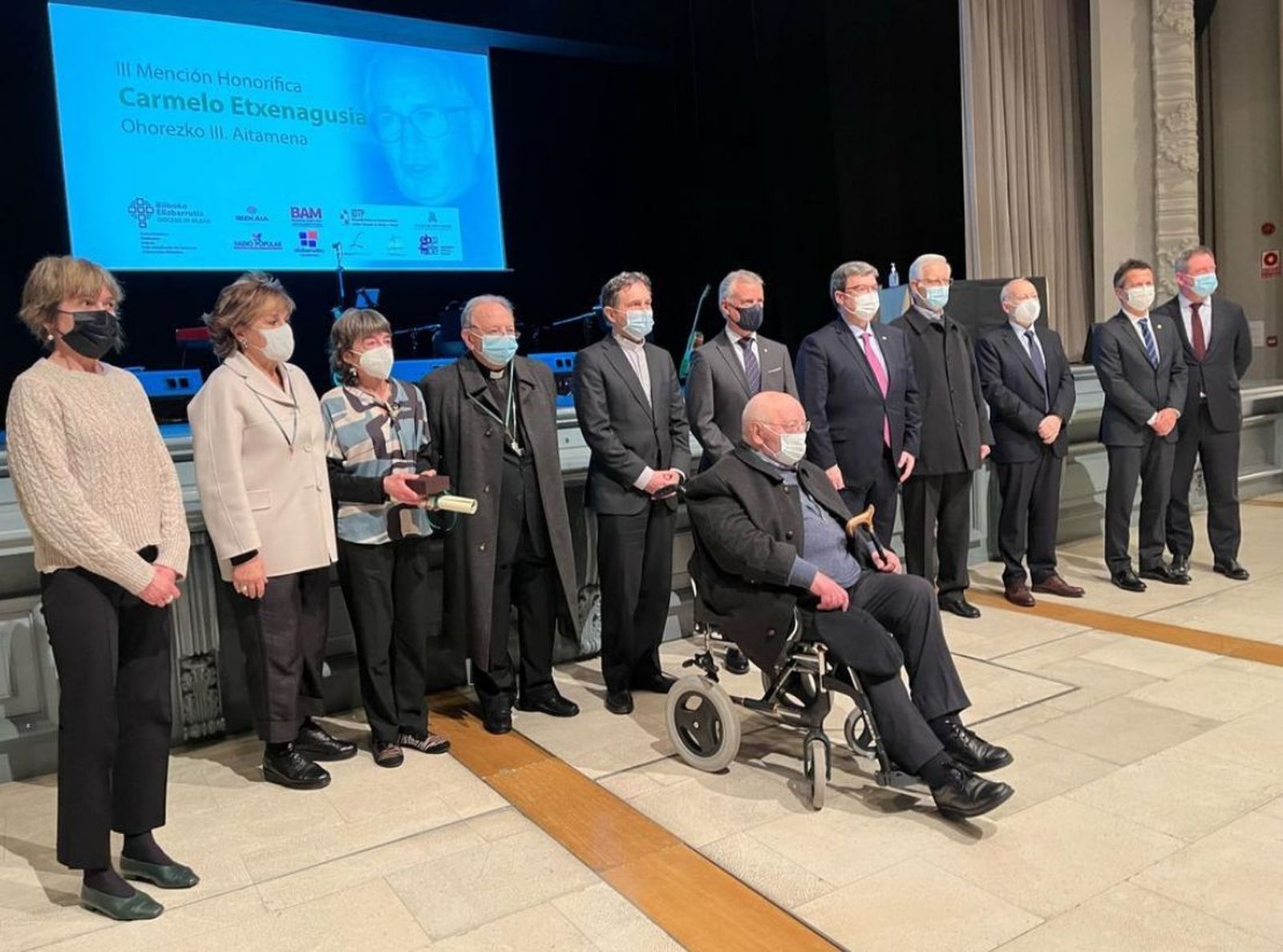 Monseñor Uriarte, III mencion honorífica Carmelo Etxenagusia