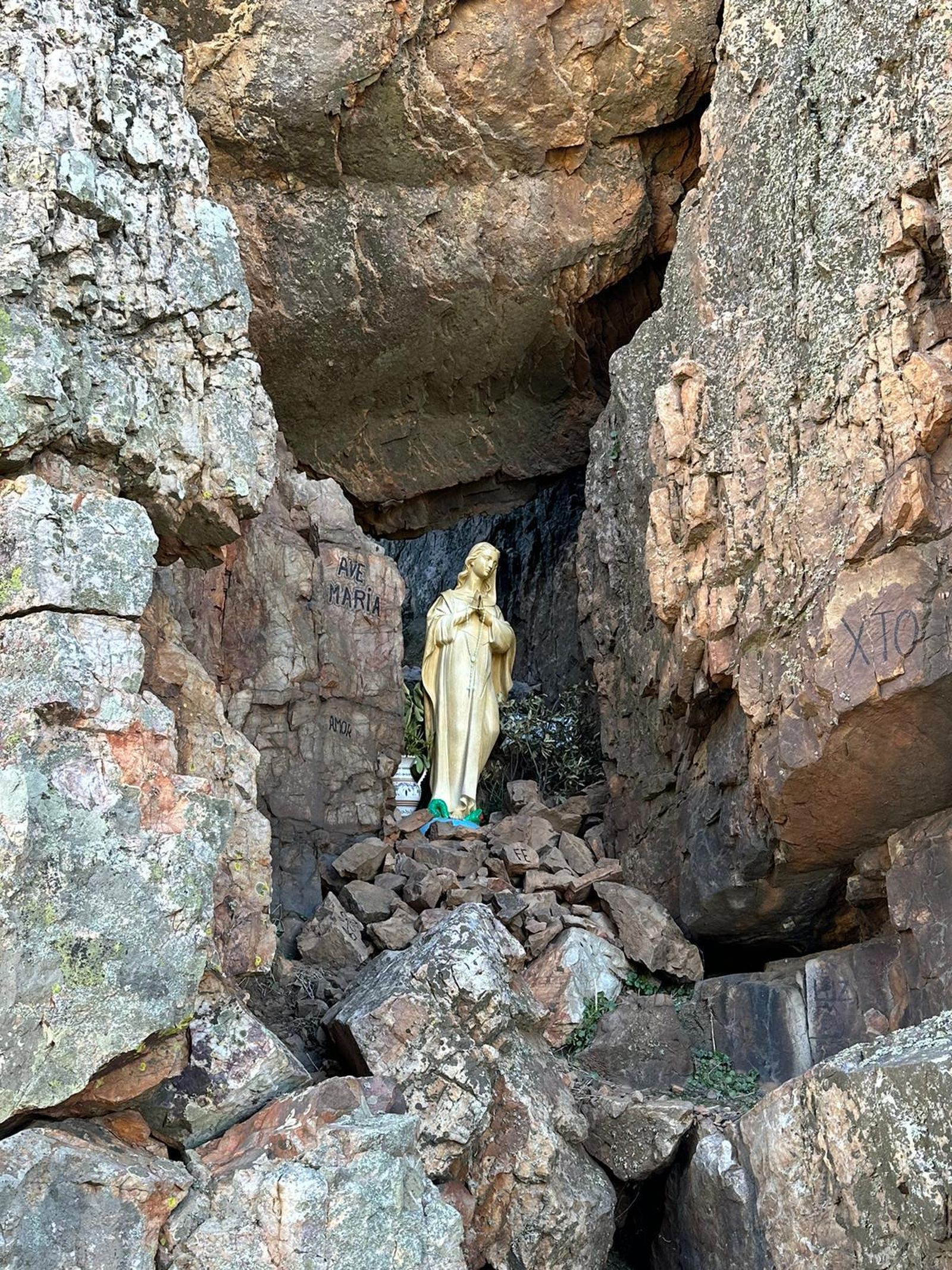 Virgen de la Gruta